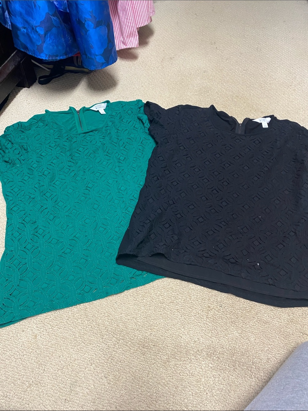 Market & Spruce Lace Overlay Short Sleeve Top in Green and Black